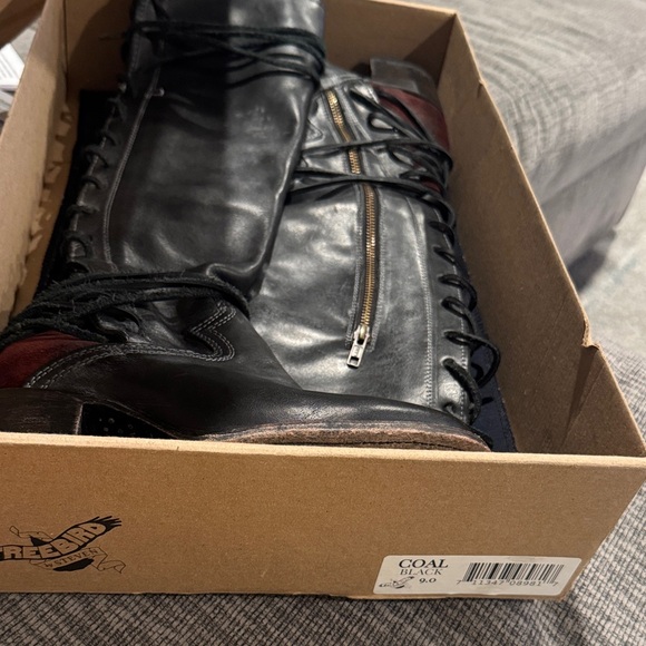 Freebird Coal High Boots - Picture 7 of 7